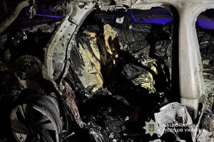 Підпал авто у Кривому Розі: затримали підозрюваного