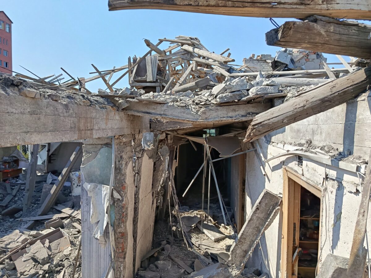 зруйновані кімнати п'ятого поверху гуртожитку ДНУ Дніпро