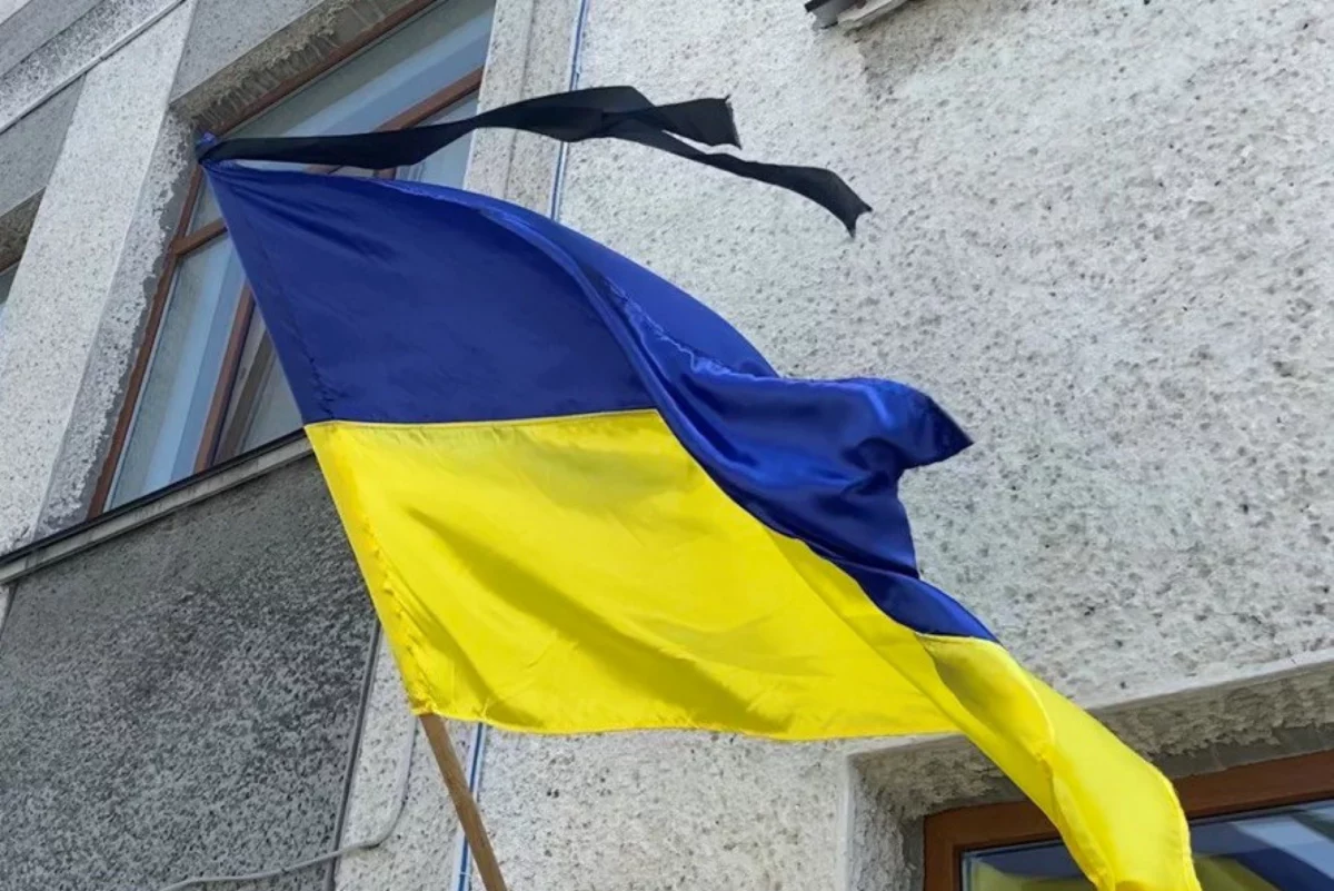 Прапори приспущено: 7 травня Дніпро вшановує пам'ять загиблих від ракетних ударів