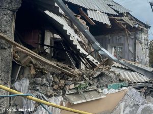 Дрони атакували Дніпропетровщину: постраждали люди та будівлі
