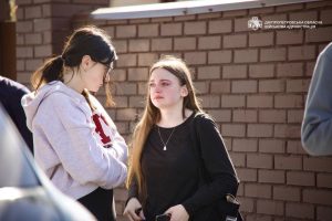 Ракетний удар по Дніпру: кількість жертв зросла, серед постраждалих дитина