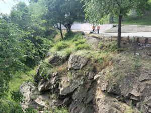 Терміновий ремонт Набережної у Дніпрі: загроза для водіїв