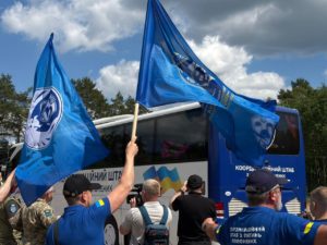 Дев’ятеро захисників Дніпропетровщини повернулися з полону