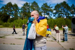 Семеро героїв з Дніпропетровщини повернулися з полону