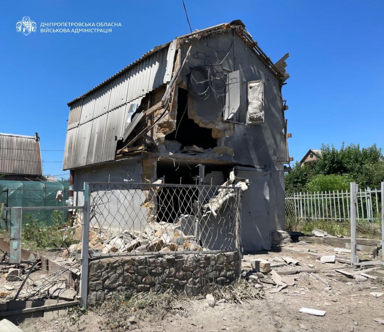 Пожары, разрушенная АЗС и раненые: враг более 20 раз нанес удары с помощью дронов по Днепропетровской области