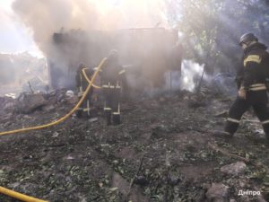Нічний обстріл Дніпропетровщини: пожежі та руйнування