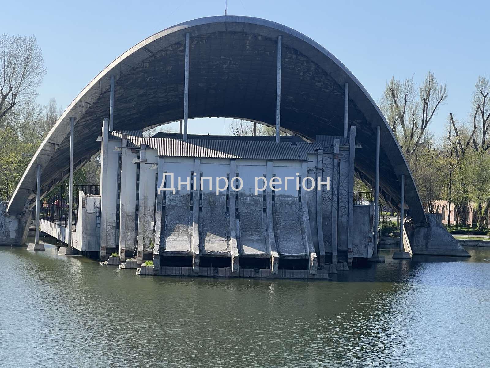 В дніпровському парку Глоби ремонт асфальту (ФОТО)